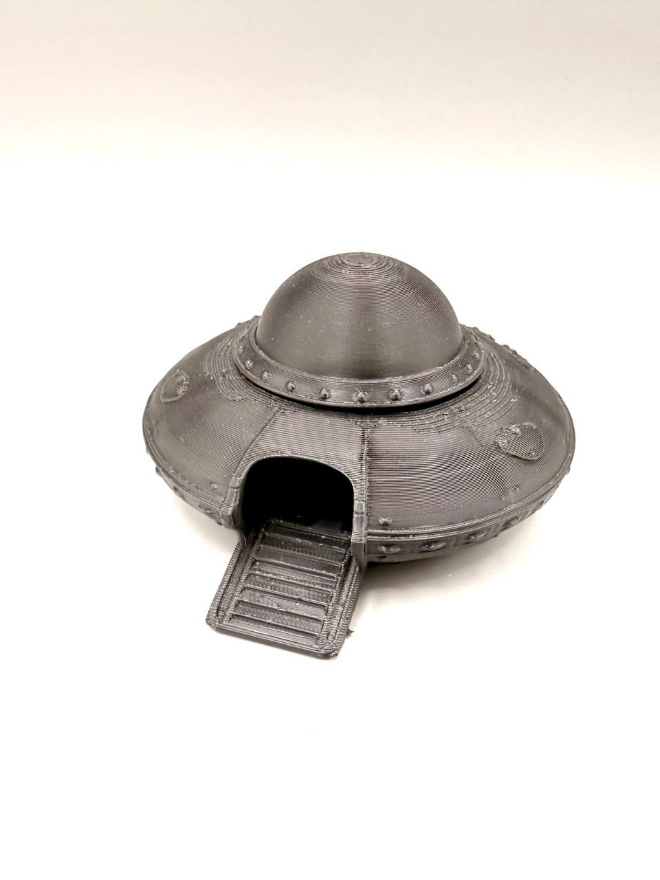 UFO Hideout Aquarium Terrarium Cave – Sci-Fi Flying Saucer Decoration - Image 7